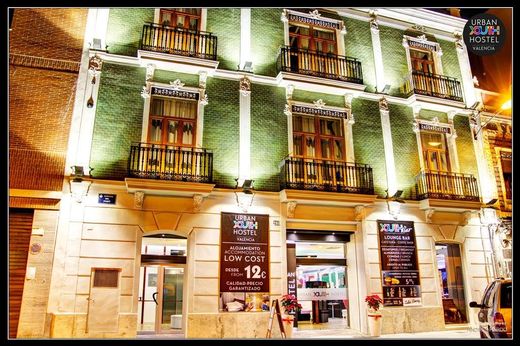 Youth Hostel 02